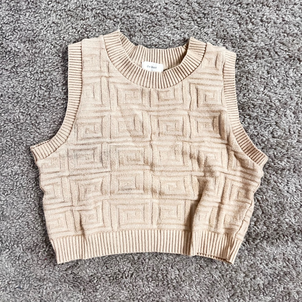 Cropped tan tank top with different patterns